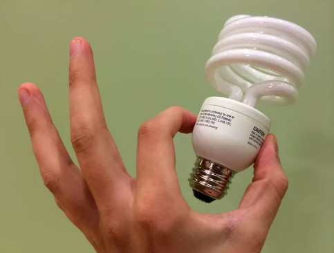 Energy efficient light bulb